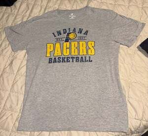 Fanatics Indiana Pacers Basketball Graphic T-Shirt - Heather Gray Large